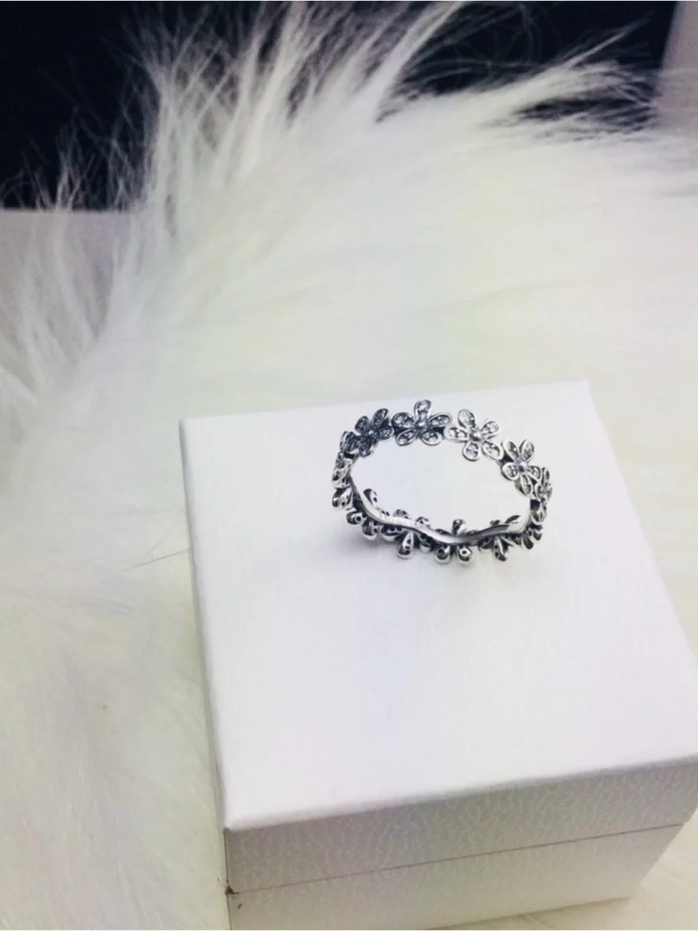 Pandora Silver Floral Vine Ring - Silver new with out tag. Size 8